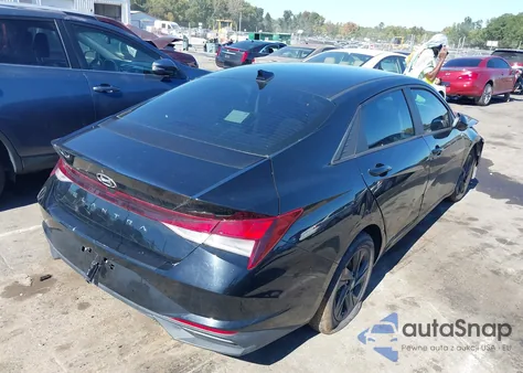2021 Hyundai Elantra Sel z USA, uszkodzony, nr VIN KMHLM4AG7MU125222